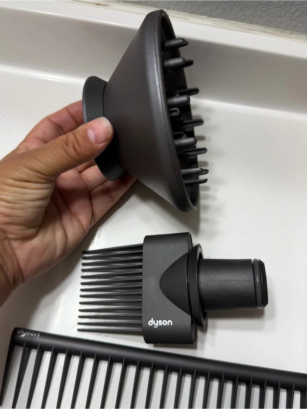 Dyson Wide-Tooth Comb and Styling Attachments